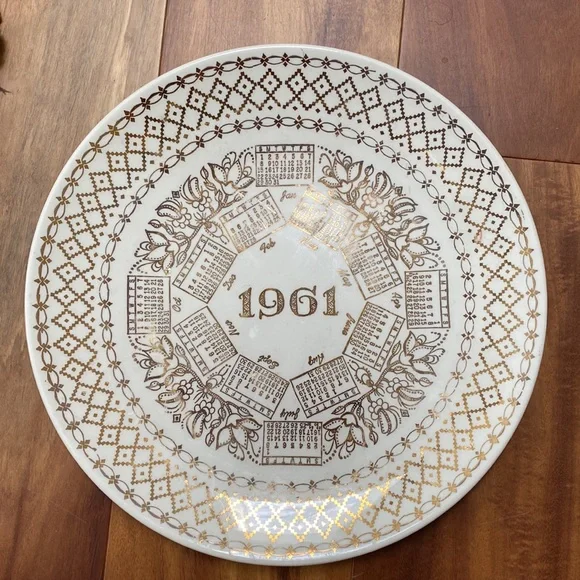 Vintage 1961 decorative commemorative plate calendar - Picture 3 of 5